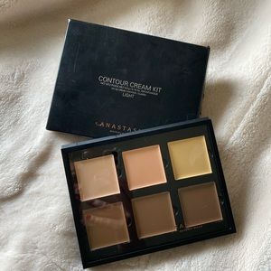 New Anastasia Beverley Hills Countour Cream